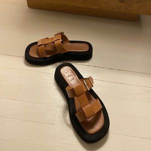 CHUNKY BROWN SANDALS